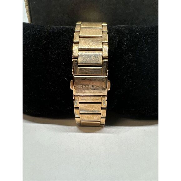 Michael Kors Parker MK5491 Women\'s Gold Stainless Steel Analog Dial Watch JNA198 main image 4